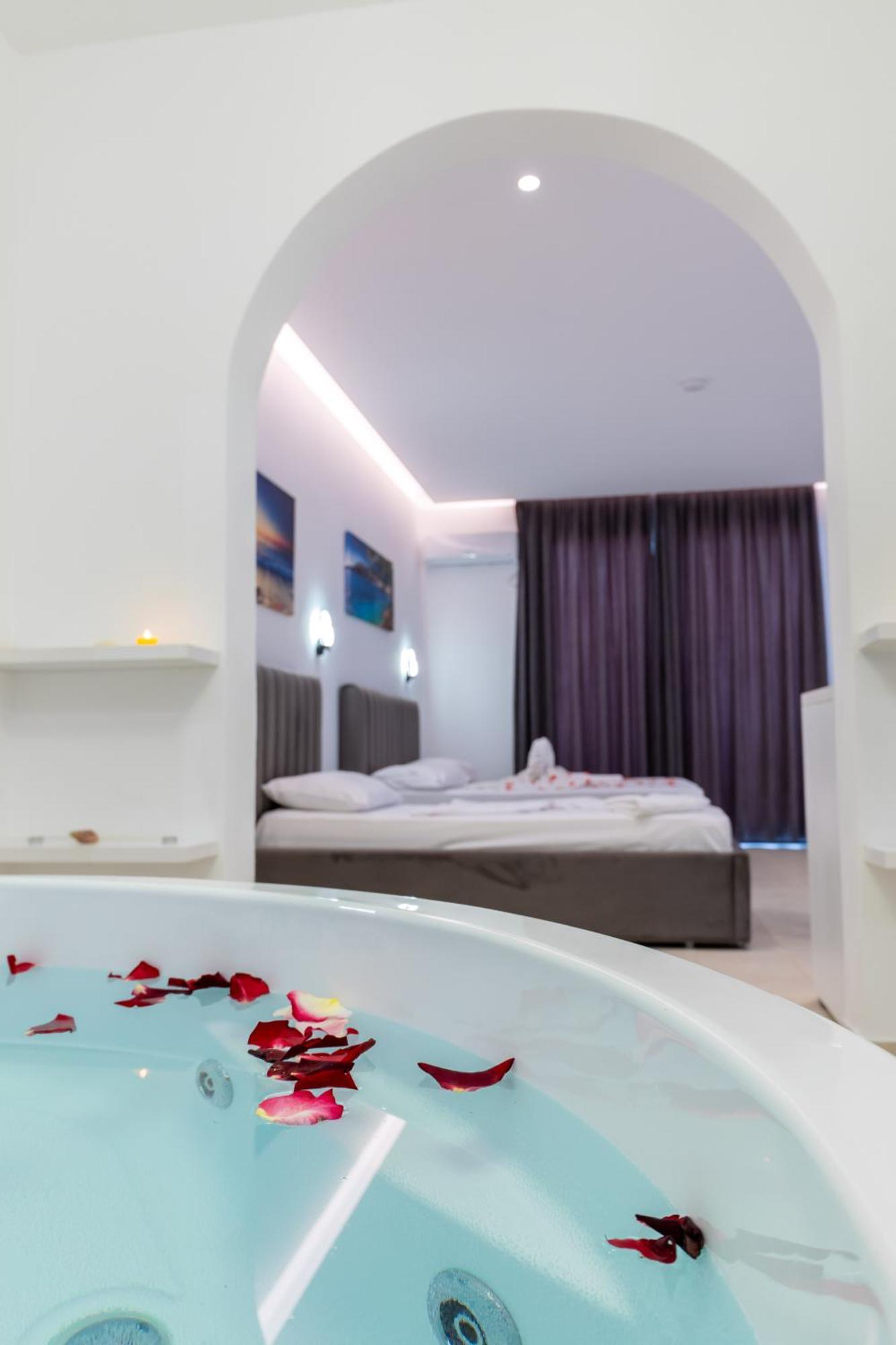 Feniks Hotel كساميل المظهر الخارجي الصورة