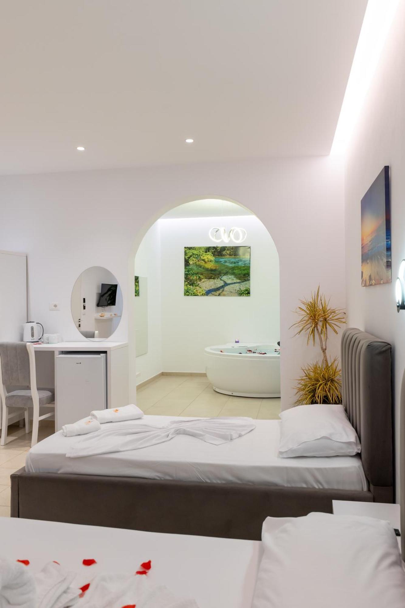 Feniks Hotel كساميل المظهر الخارجي الصورة