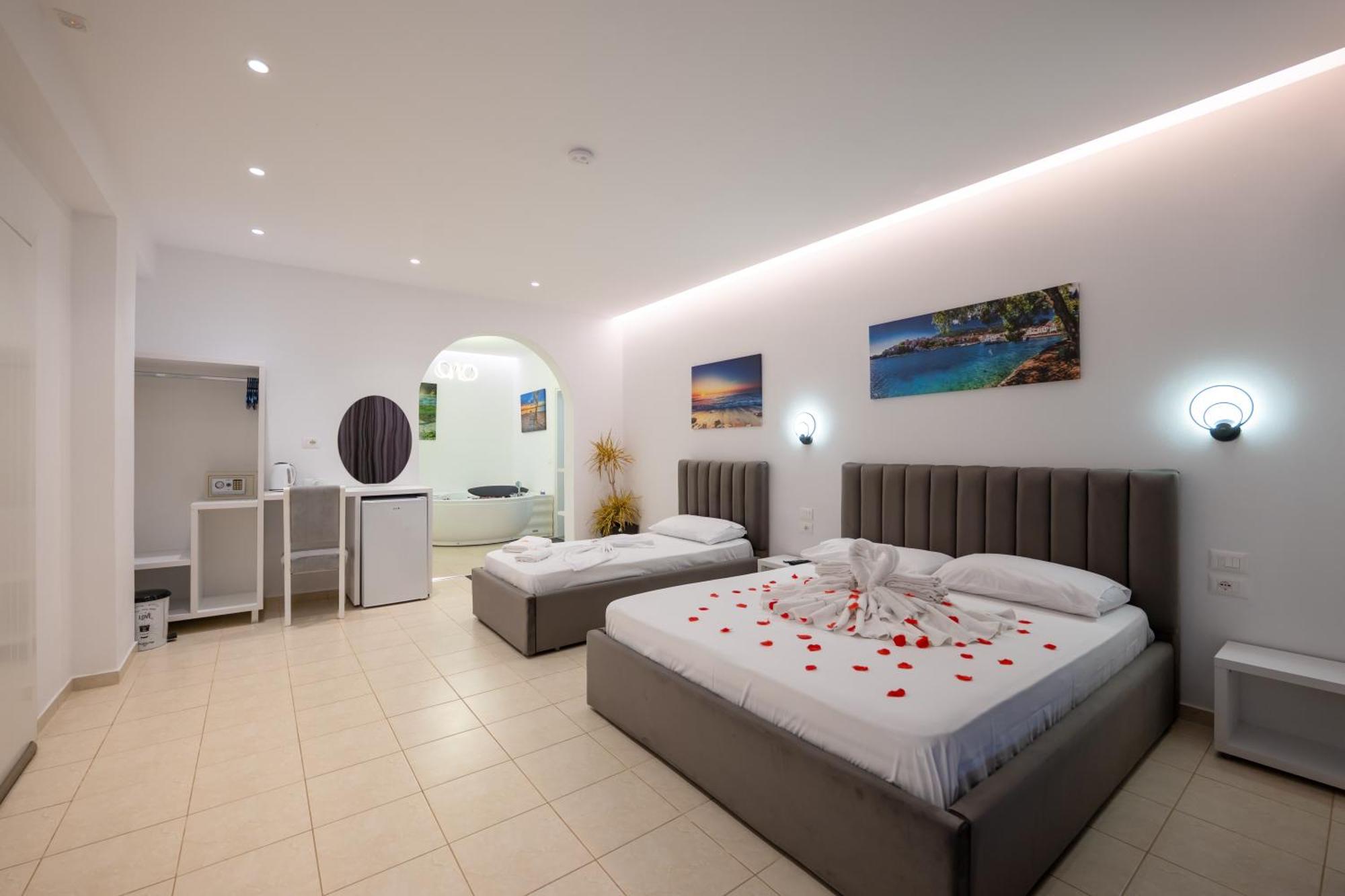 Feniks Hotel كساميل المظهر الخارجي الصورة