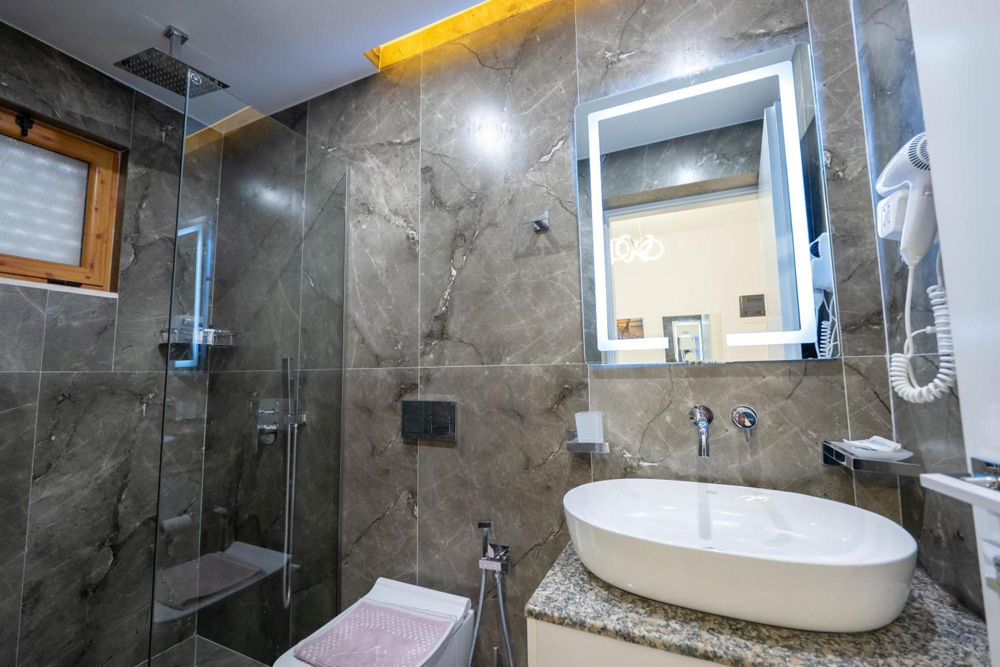 Feniks Hotel كساميل المظهر الخارجي الصورة