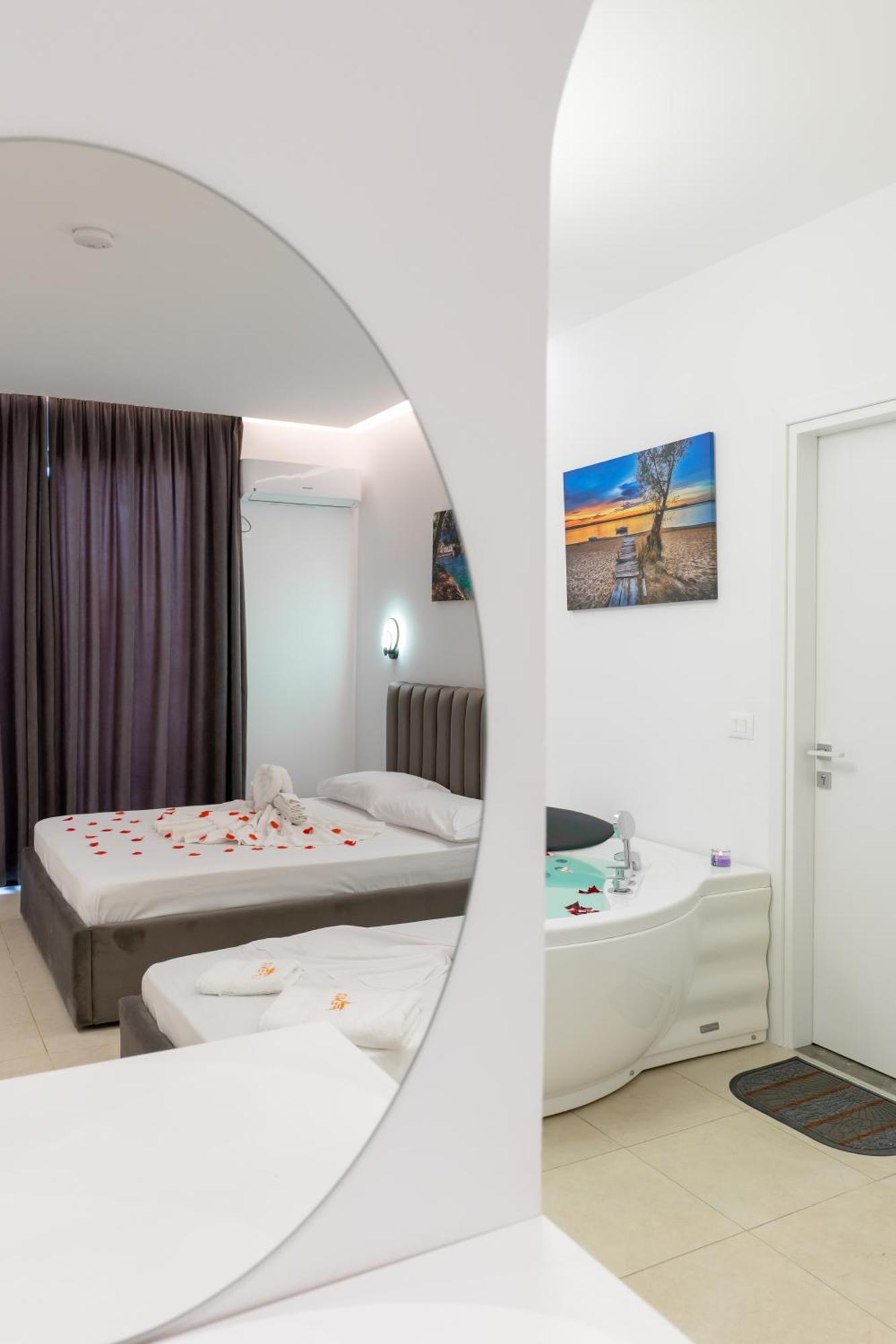 Feniks Hotel كساميل المظهر الخارجي الصورة
