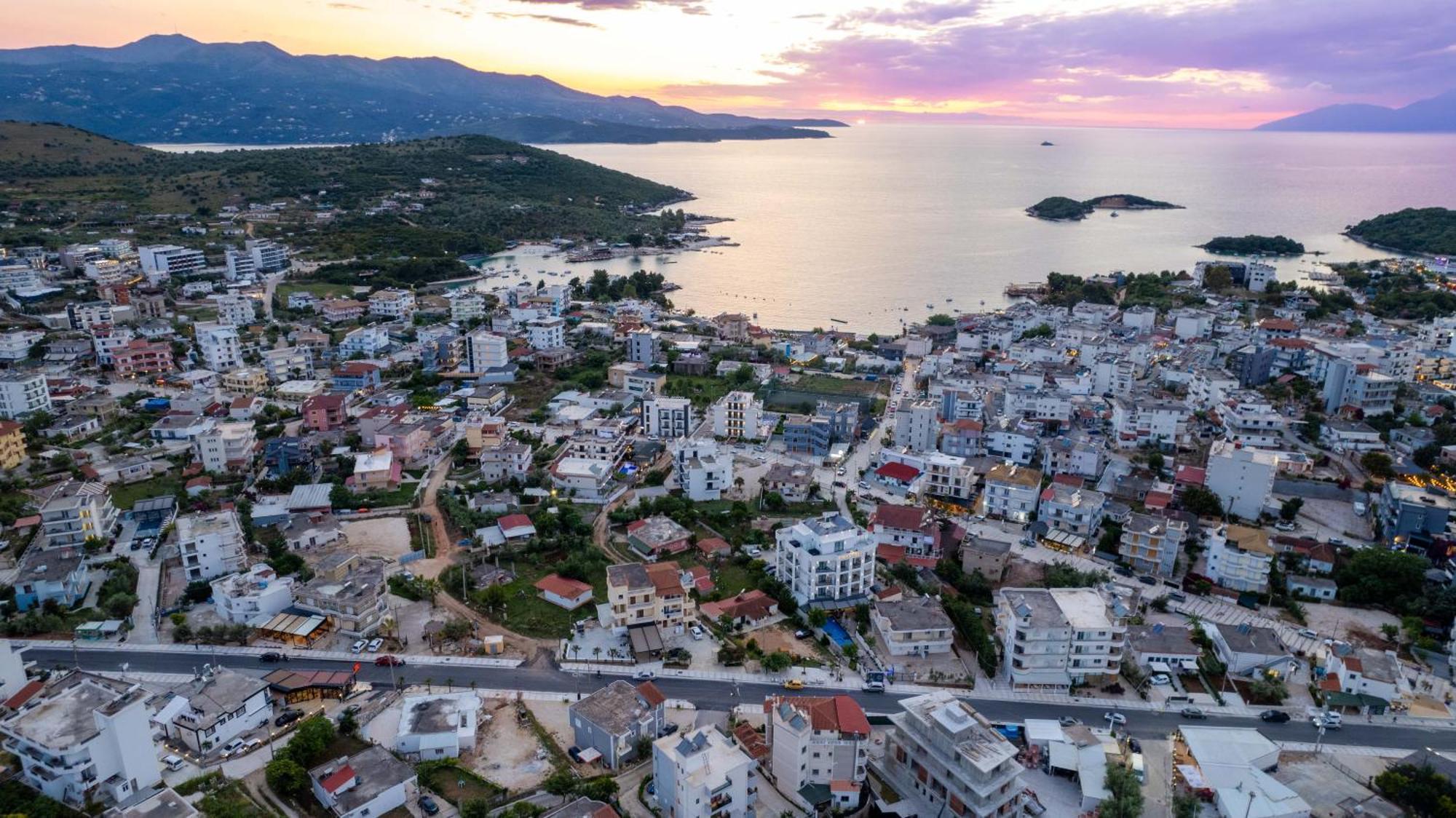 Feniks Hotel كساميل المظهر الخارجي الصورة
